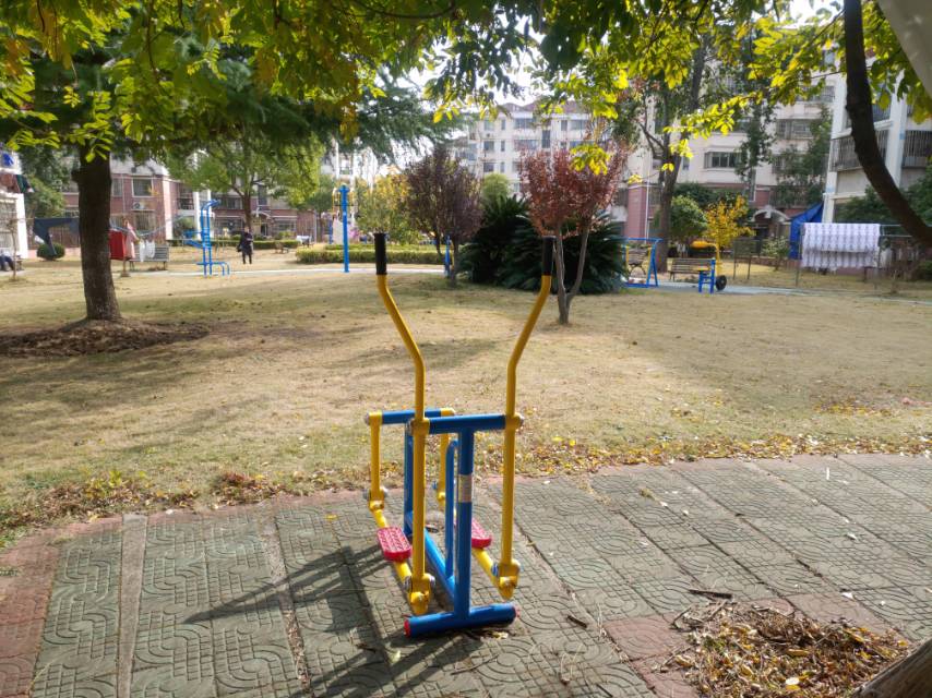 江益居委健身苑點