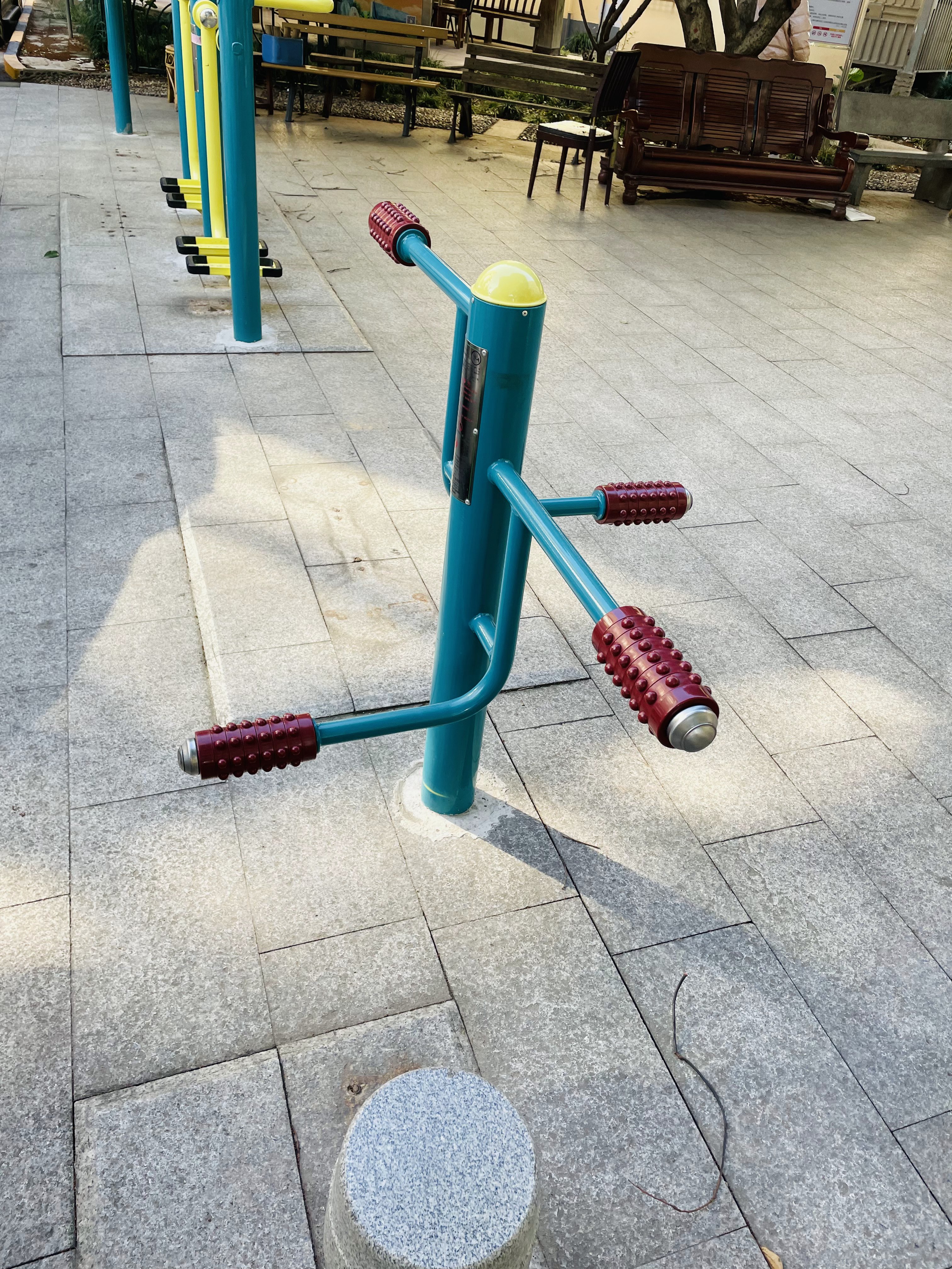 四級壓腿按摩器