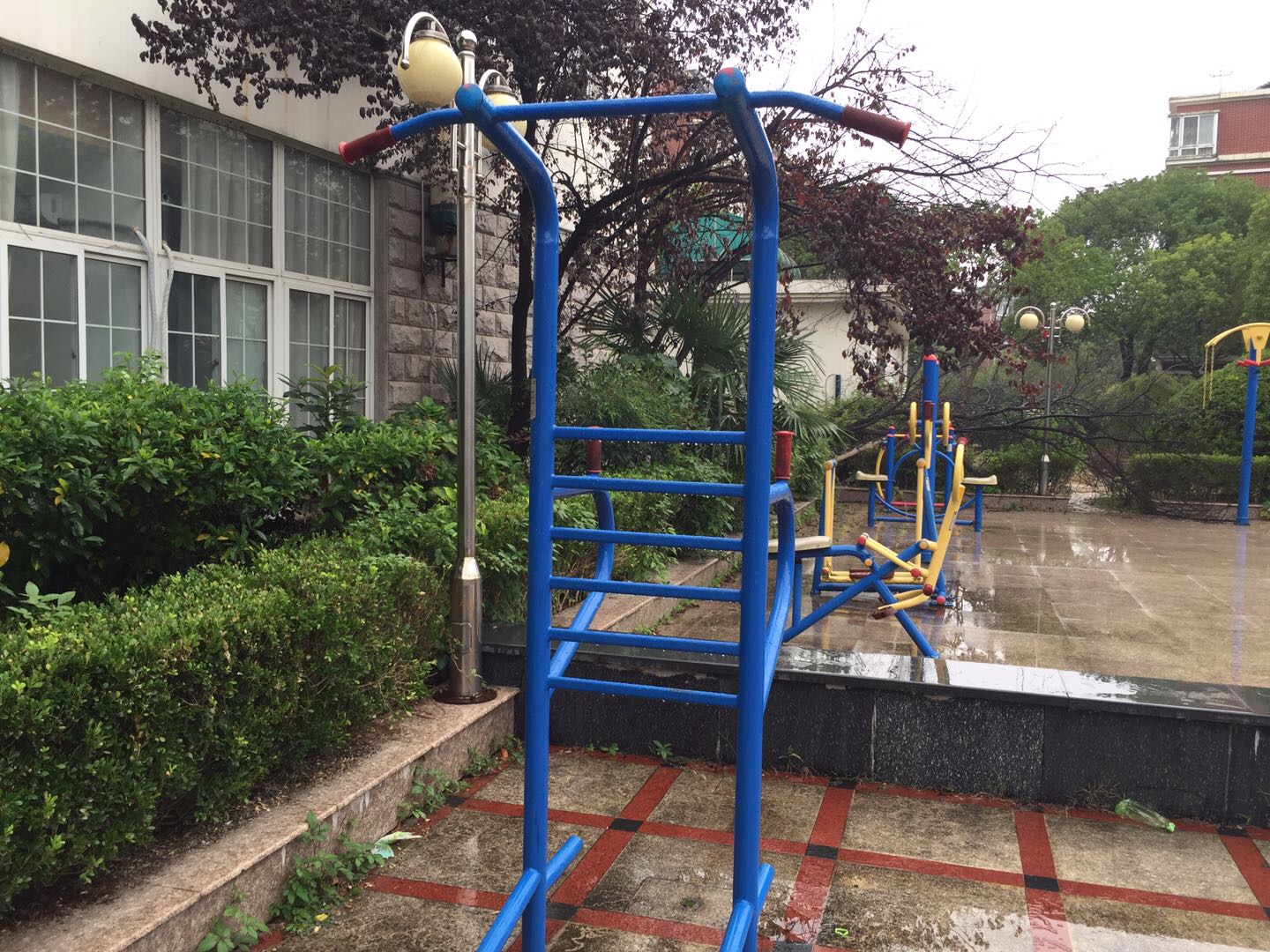 多功能訓(xùn)練器 多功能訓(xùn)練器