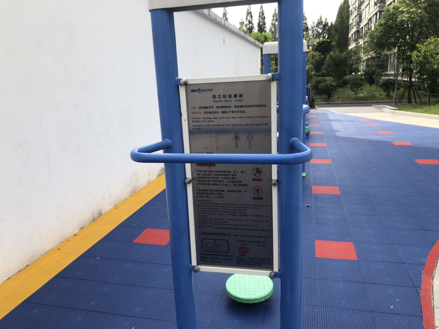 雙立柱扭腰器 雙立柱扭腰器