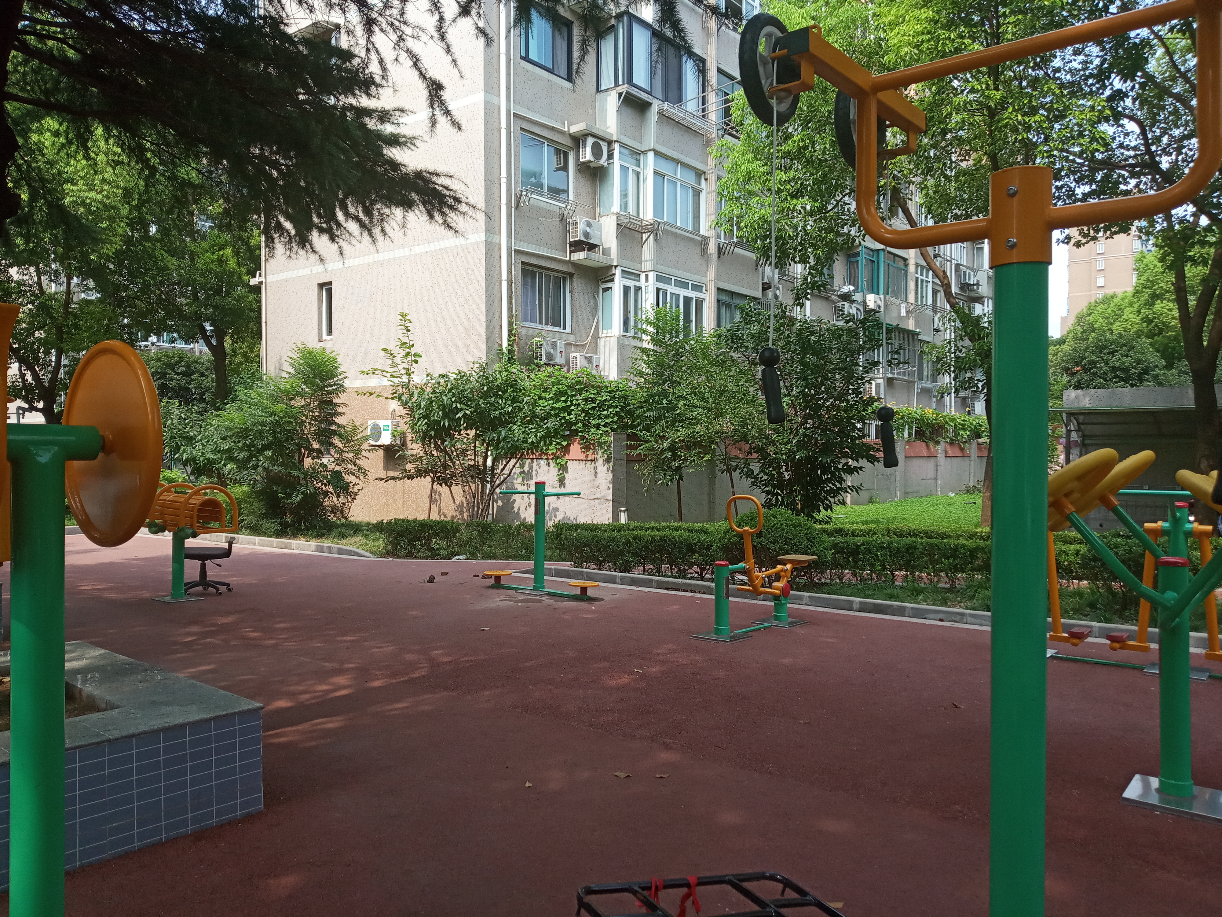 古龍一居居委A健身苑點(diǎn)