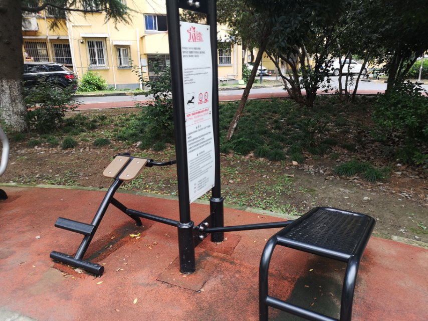 自重式背部訓練器 自重式背部訓練器