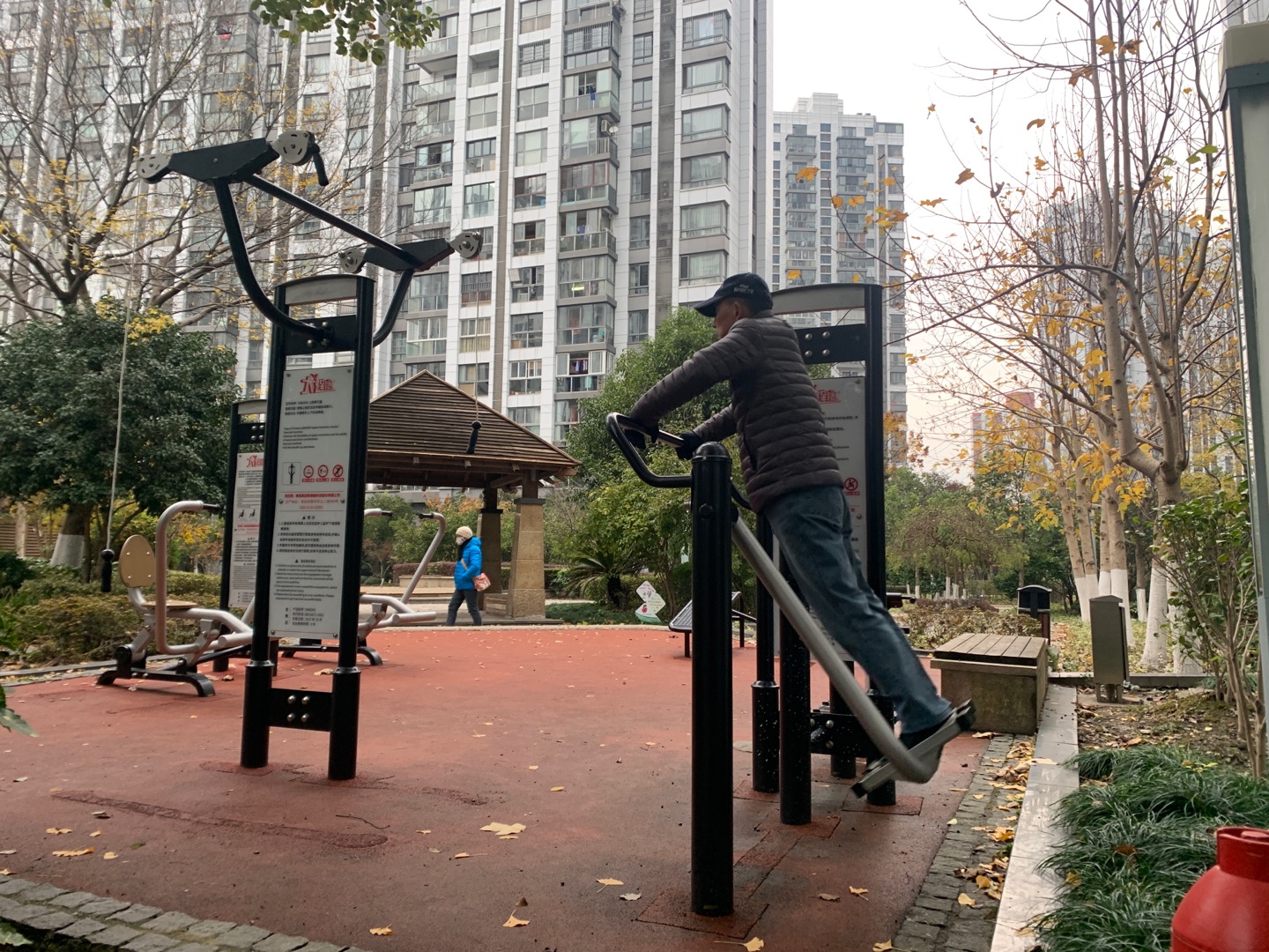 萬源二居居委A健身苑點(diǎn)