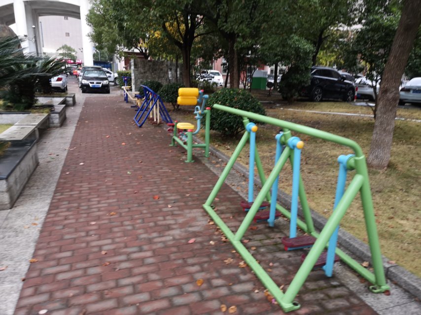 澧溪居委健身點