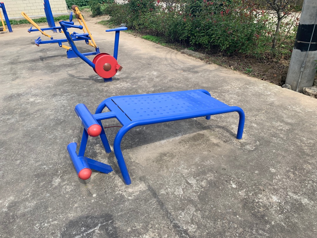 仰臥起坐板 仰臥起坐板