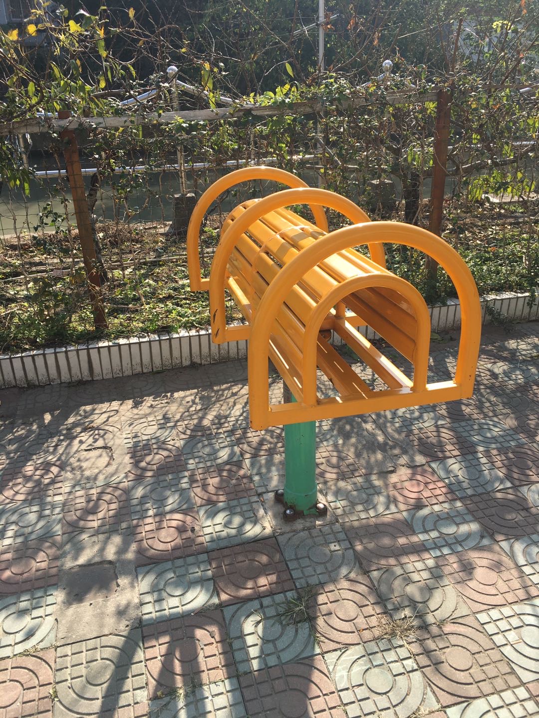 雙位伸腰伸背器