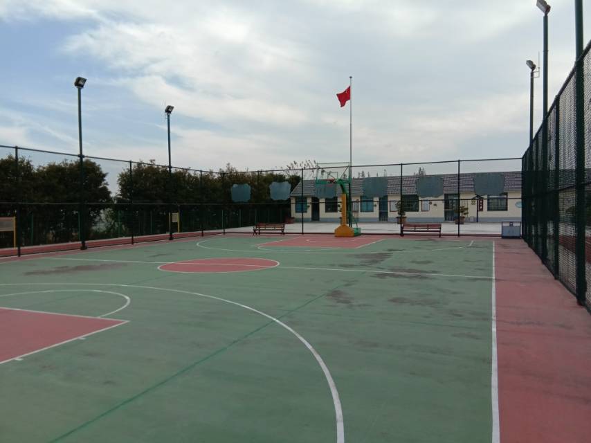 崇明區(qū)中興鎮(zhèn)永南村陽光之家基地市民球場