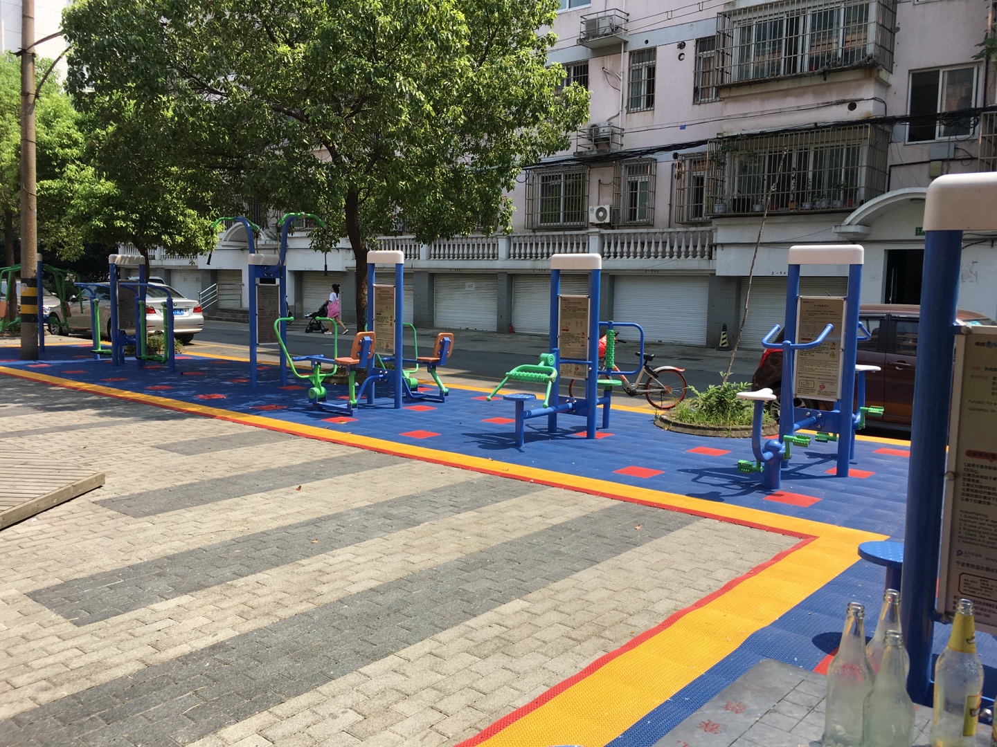 三營房居委健身點