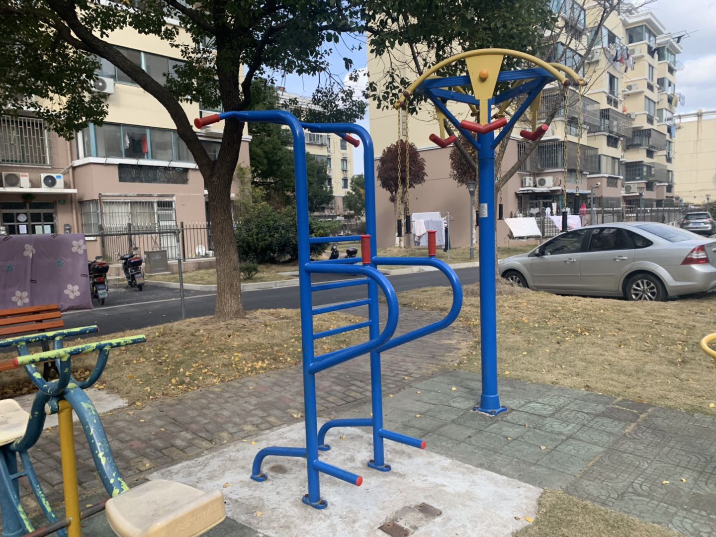 多功能訓(xùn)練器 多功能訓(xùn)練器