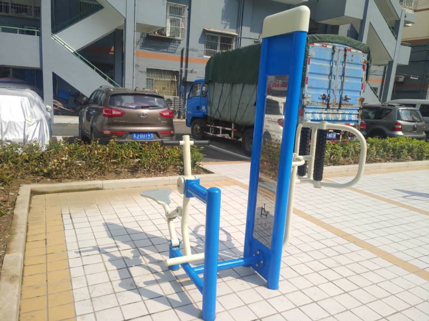 健騎機訓(xùn)練器 健騎機訓(xùn)練器