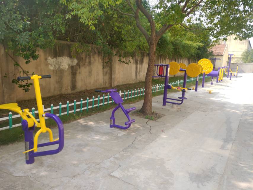 新海鎮(zhèn)開沙新村健身點(diǎn)