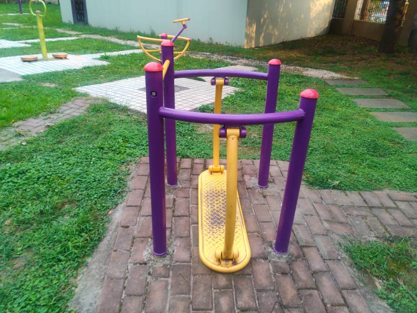 晃板健身器 晃板健身器