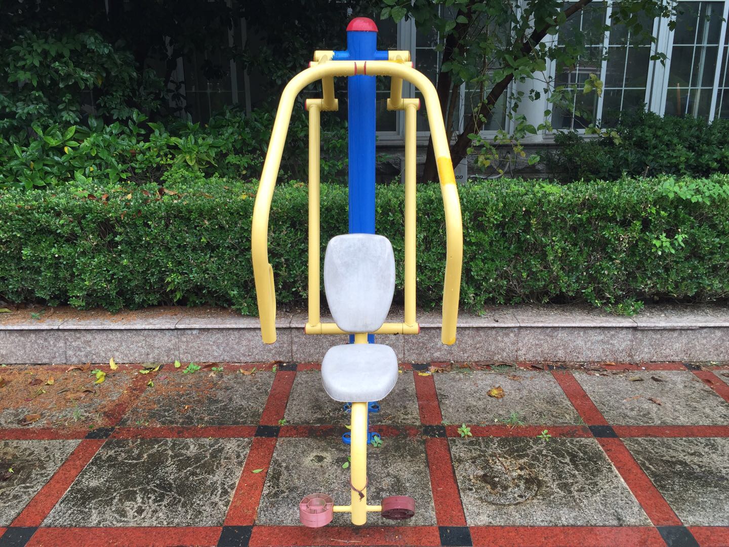 自重推胸器 自重推胸器