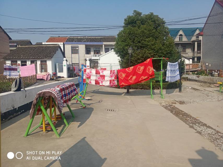 虹三村7隊健身點