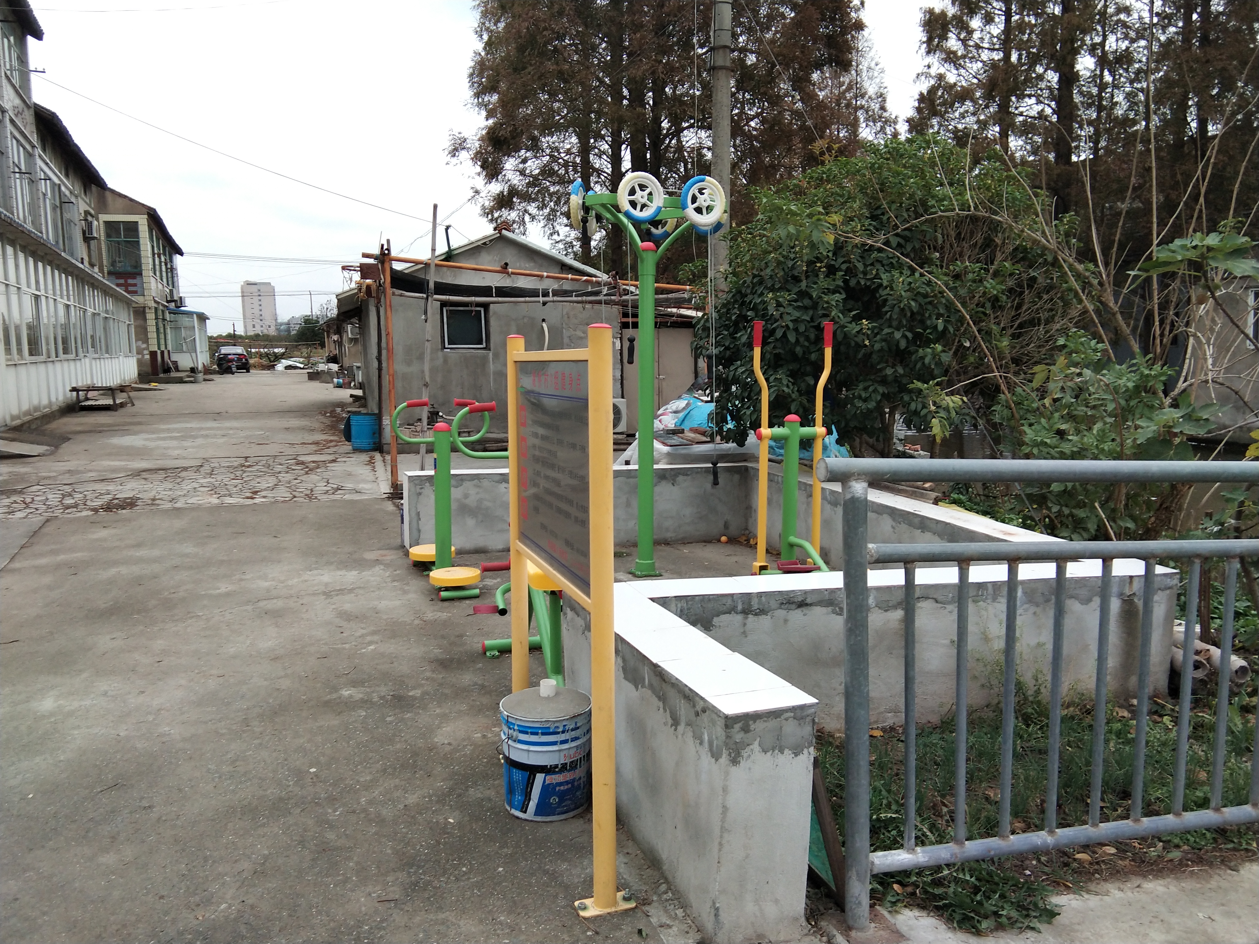 姚橋村9組健身點(diǎn)