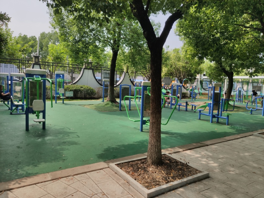 華新公園健身點(diǎn)