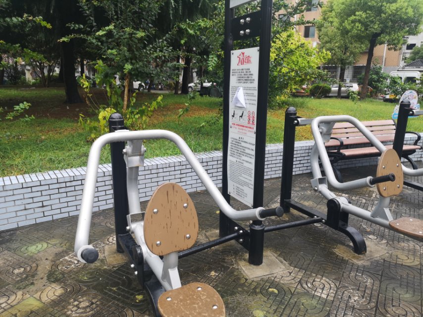 自重式下壓訓(xùn)練器