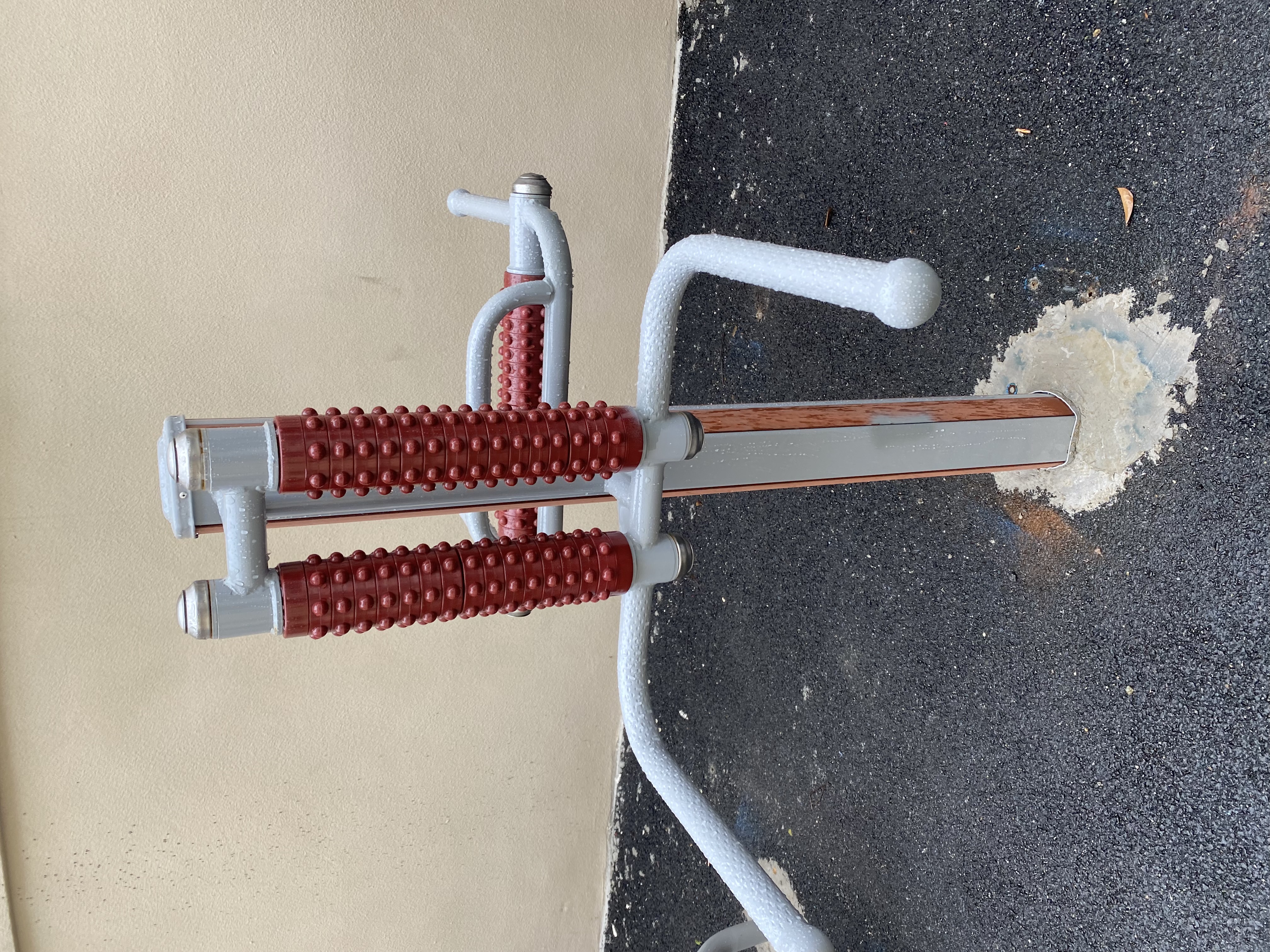 互動式腰背按摩器 互動式腰背按摩器