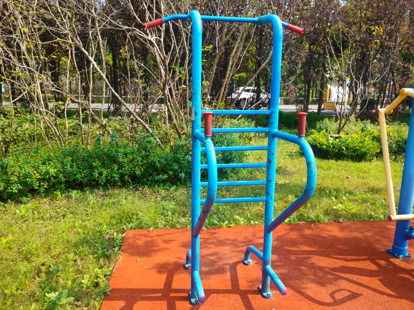 多功能訓(xùn)練器 多功能訓(xùn)練器