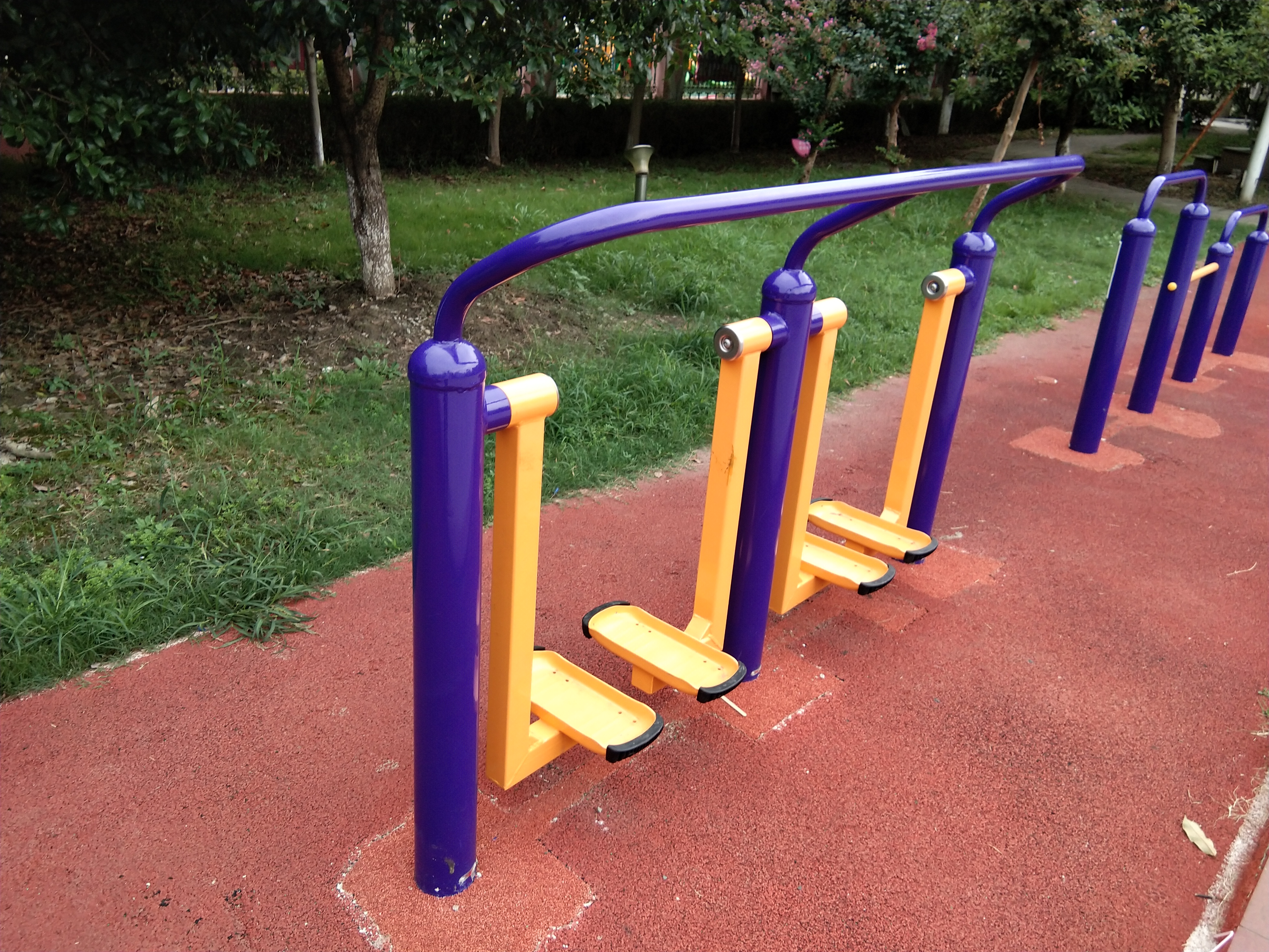 太空漫步器 太空漫步器