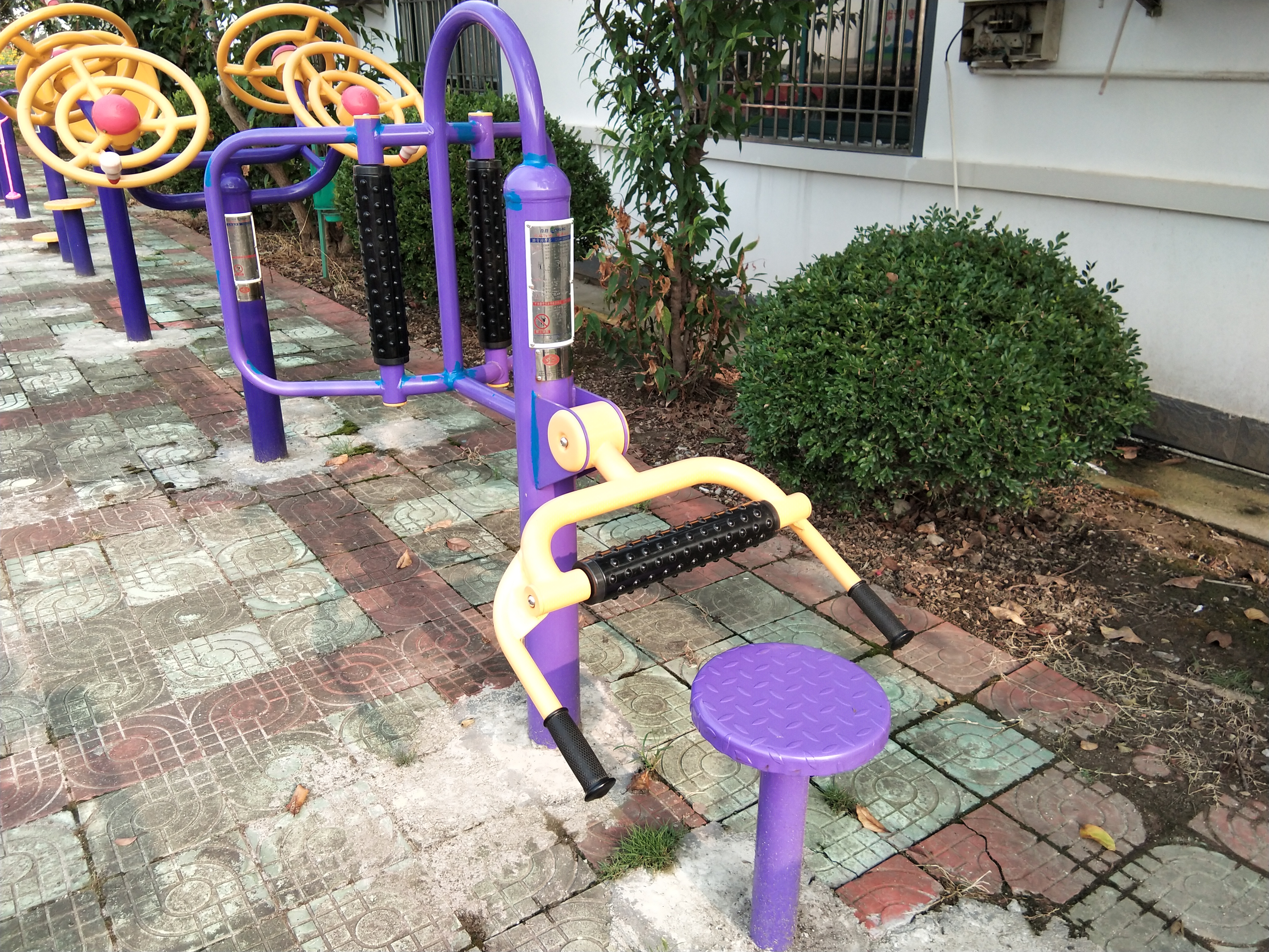 腰背按摩器 腰背按摩器