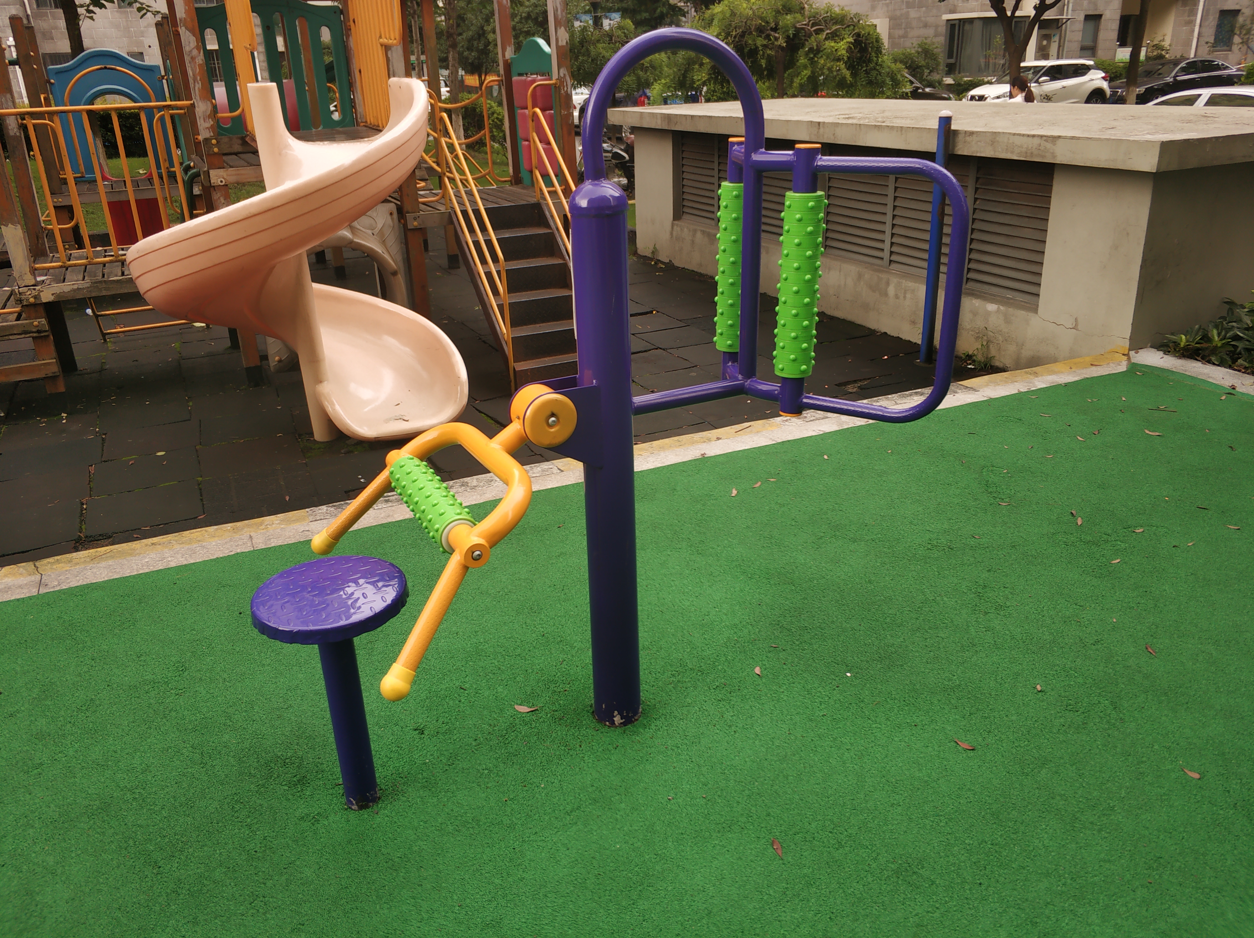 腰背按摩器 腰背按摩器