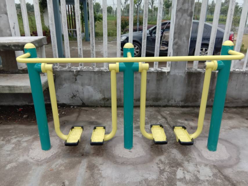 雙位太空漫步機(jī)