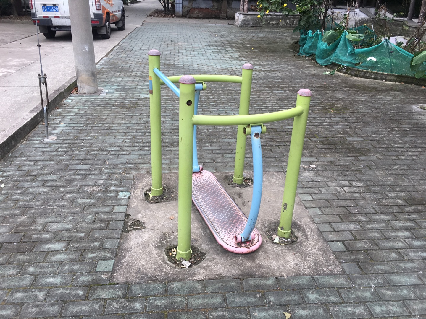 晃板健身器 晃板健身器