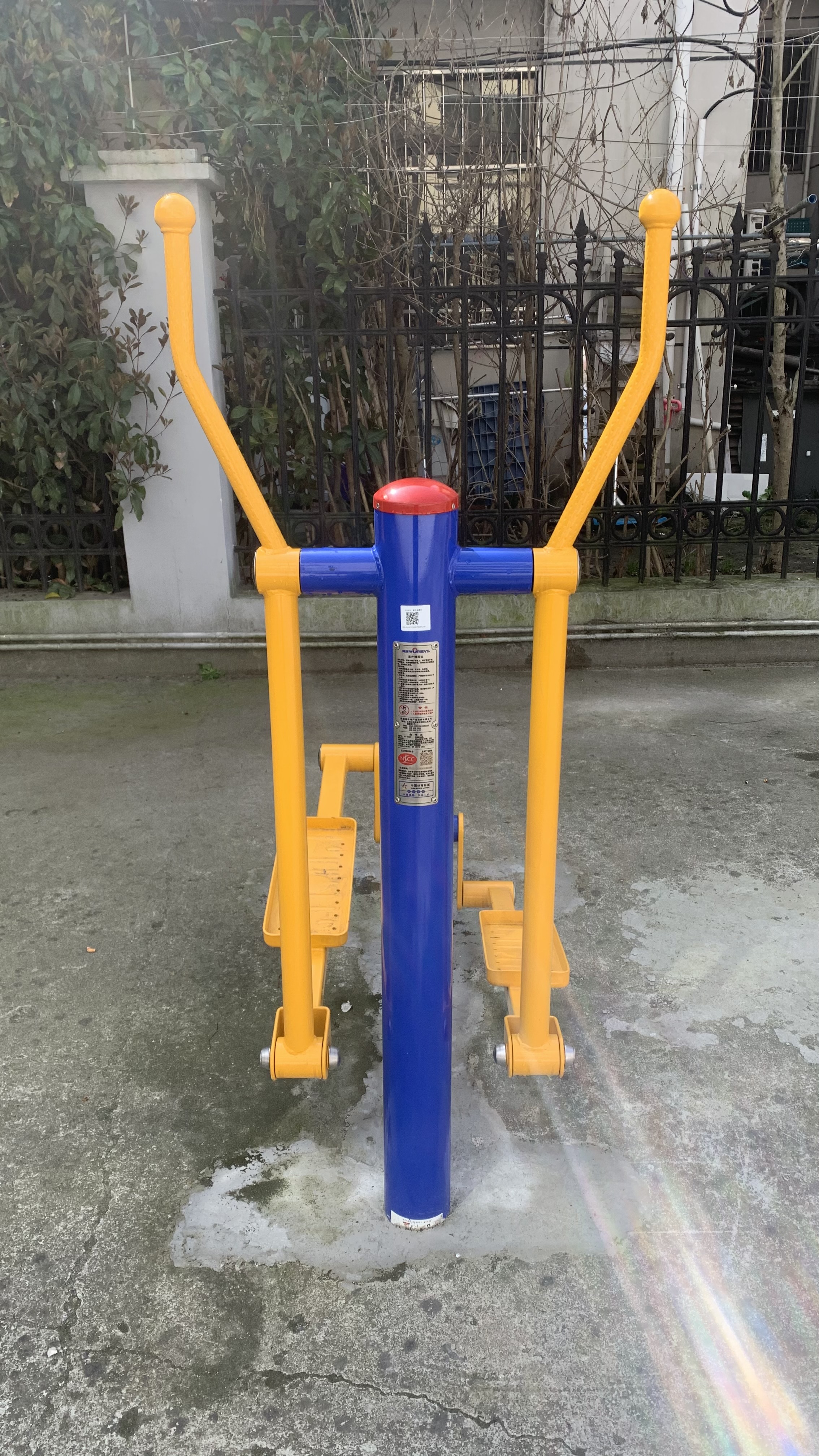 室外橢圓機(jī) 室外橢圓機(jī)