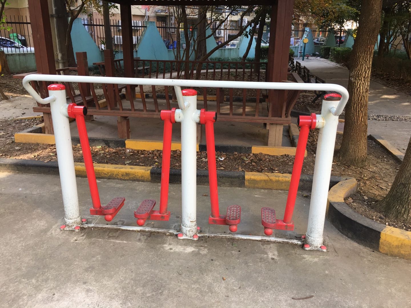 兩聯(lián)漫步機(jī)