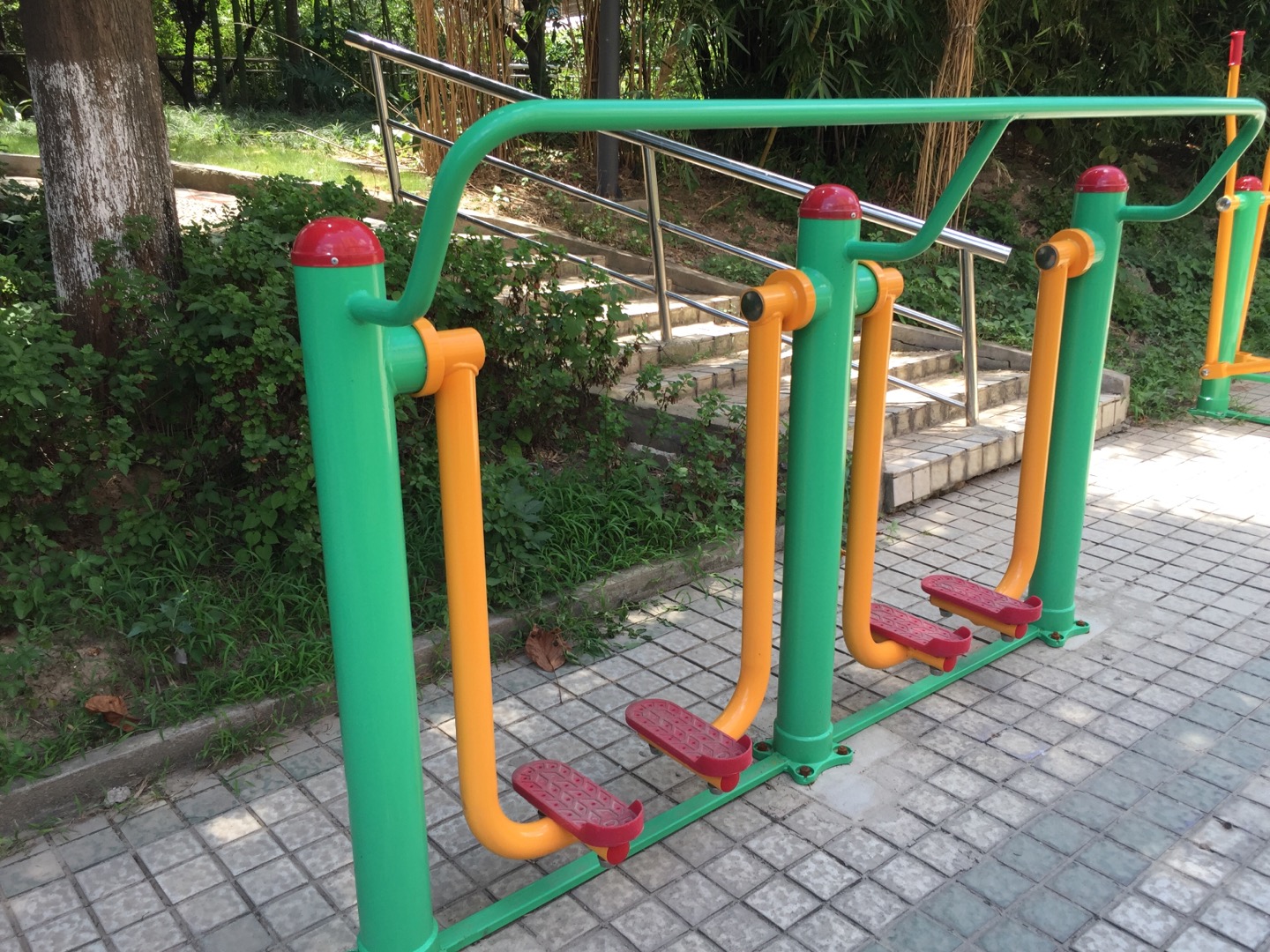 兩聯(lián)漫步機(jī) 兩聯(lián)漫步機(jī)