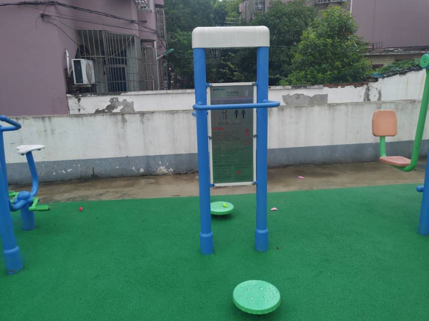 雙立柱扭腰器 雙立柱扭腰器