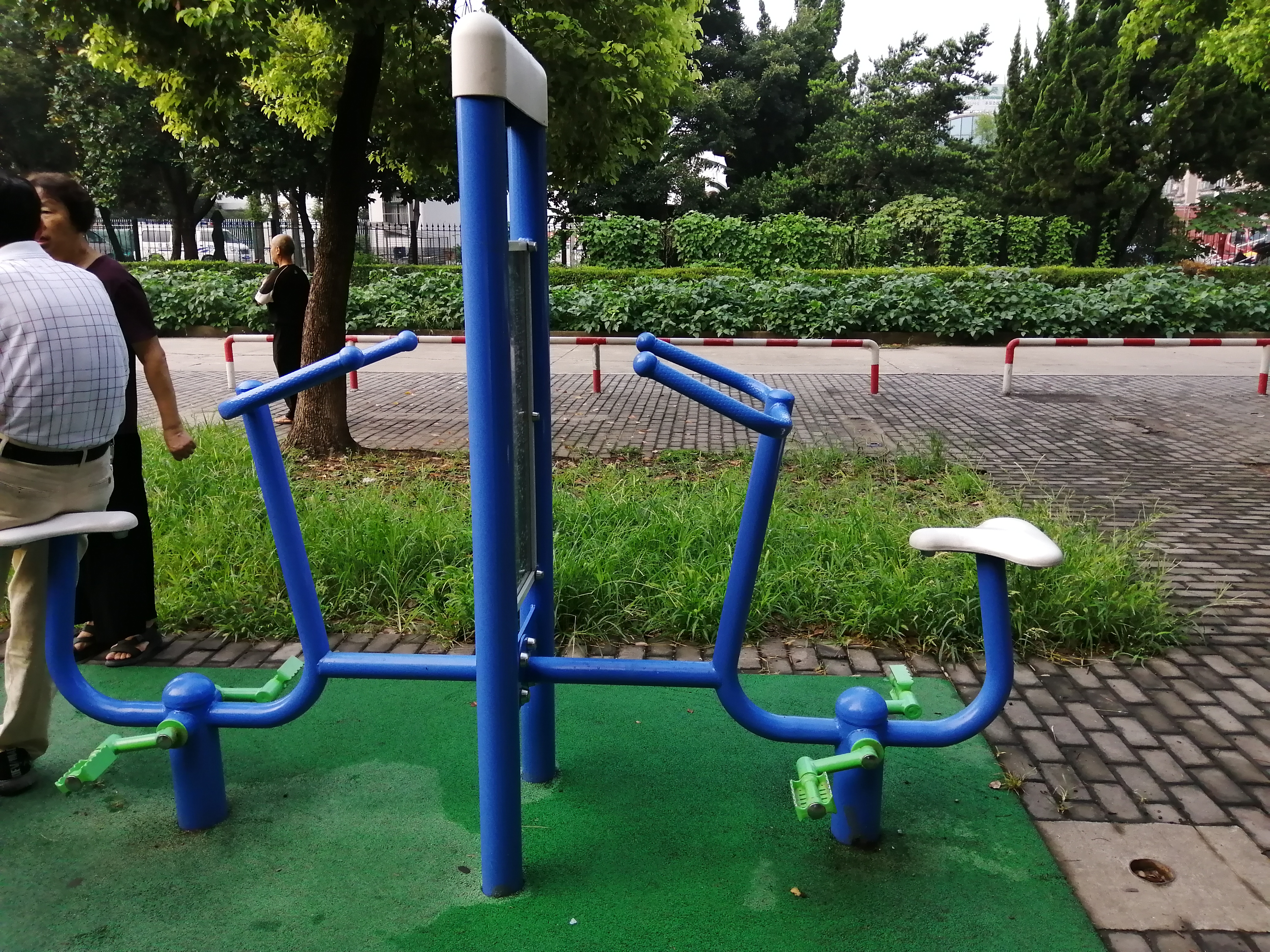 雙立柱健身車 雙立柱健身車