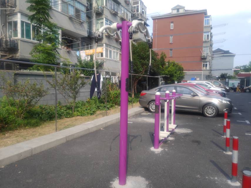 上肢牽引器(兩站位) 上肢牽引器(兩站位)