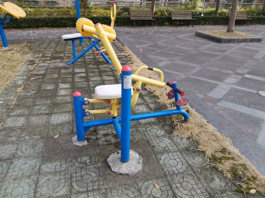 自重腰背鍛煉器 自重腰背鍛煉器