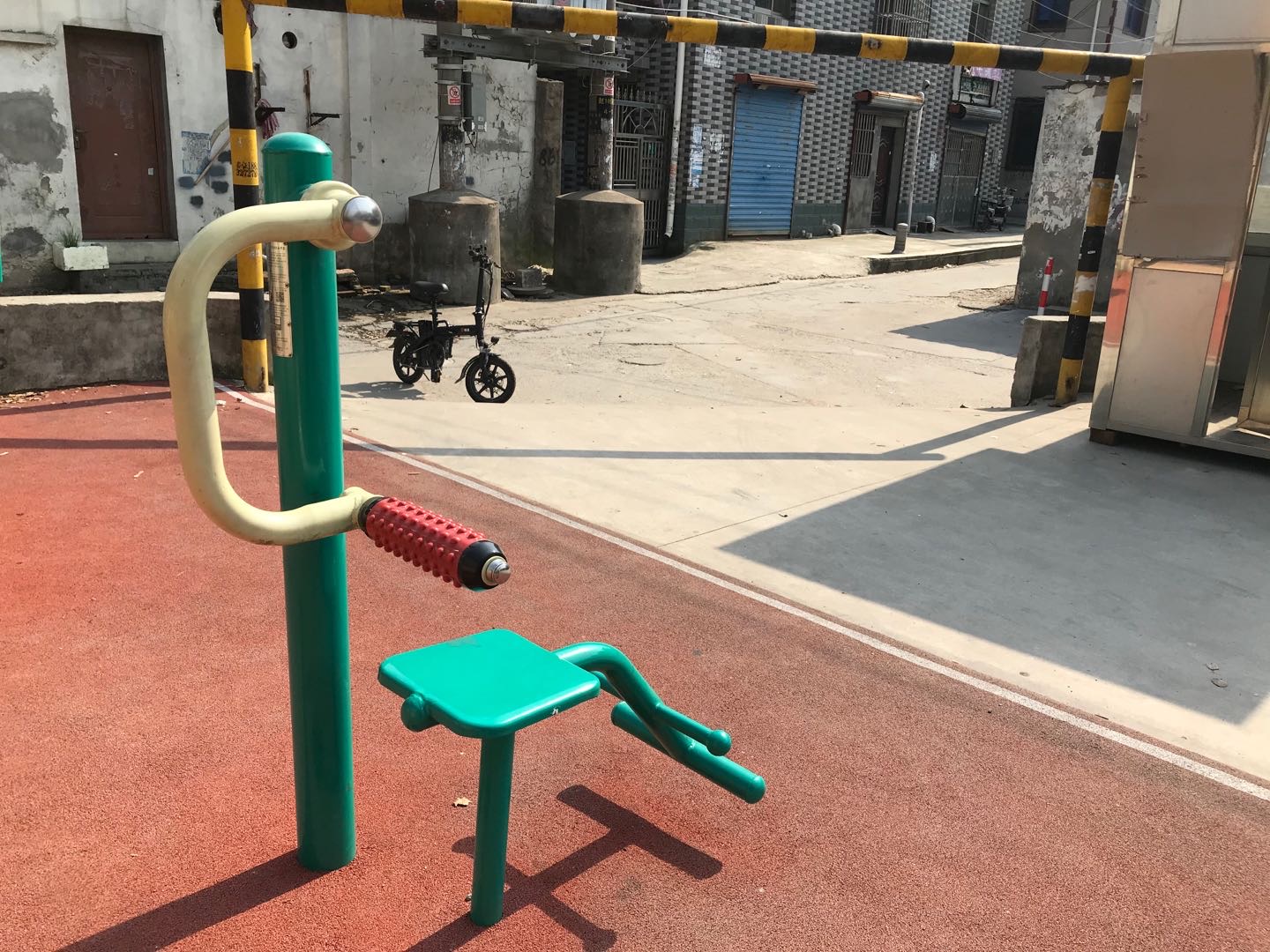 背肌訓(xùn)練按摩器