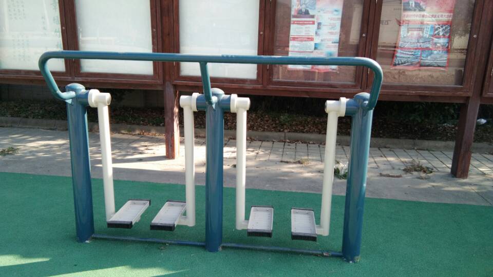 二位太空漫步機(jī) 二位太空漫步機(jī)