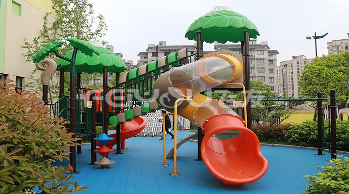 組合滑梯的力學平衡 組合滑梯的力學平衡