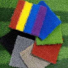 宏晟體育規(guī)格齊全，可定制人造草坪、足球場人造草坪、幼兒園人造草坪、人造草坪生產(chǎn)加工，廠家直供貨源