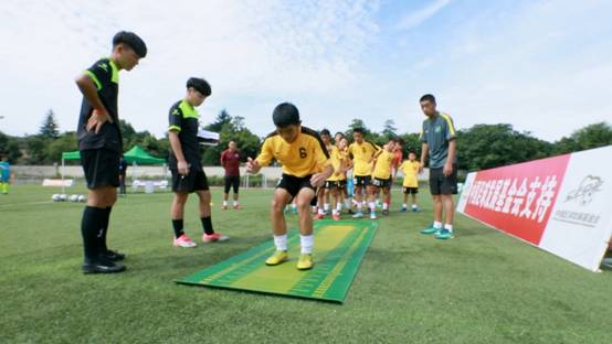 運(yùn)動(dòng)場 運(yùn)動(dòng)場